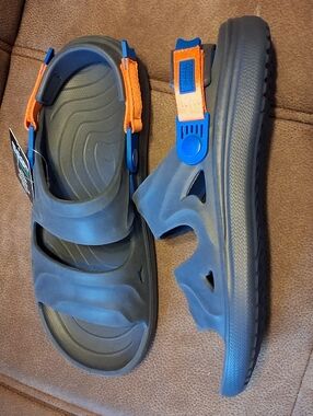 Rugged Shark Navy Blue Water Sandal with Orange Strap Size 11